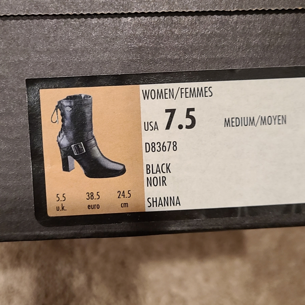 Harley Davidson Women's Lace up Black leather heeled boots 7.5